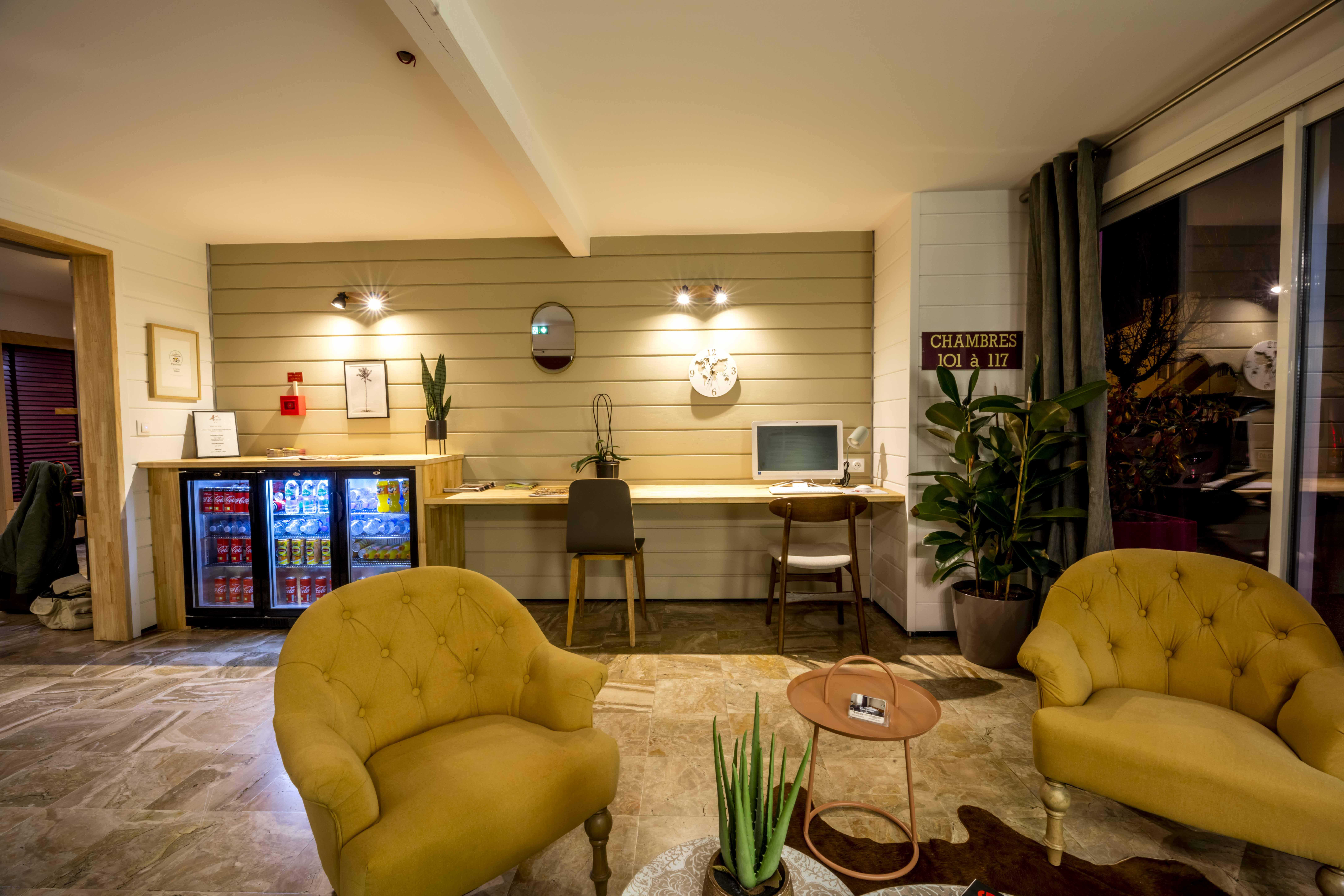 Ostal Pau Universite - Sure Hotel Collection By Best Western Екстериор снимка