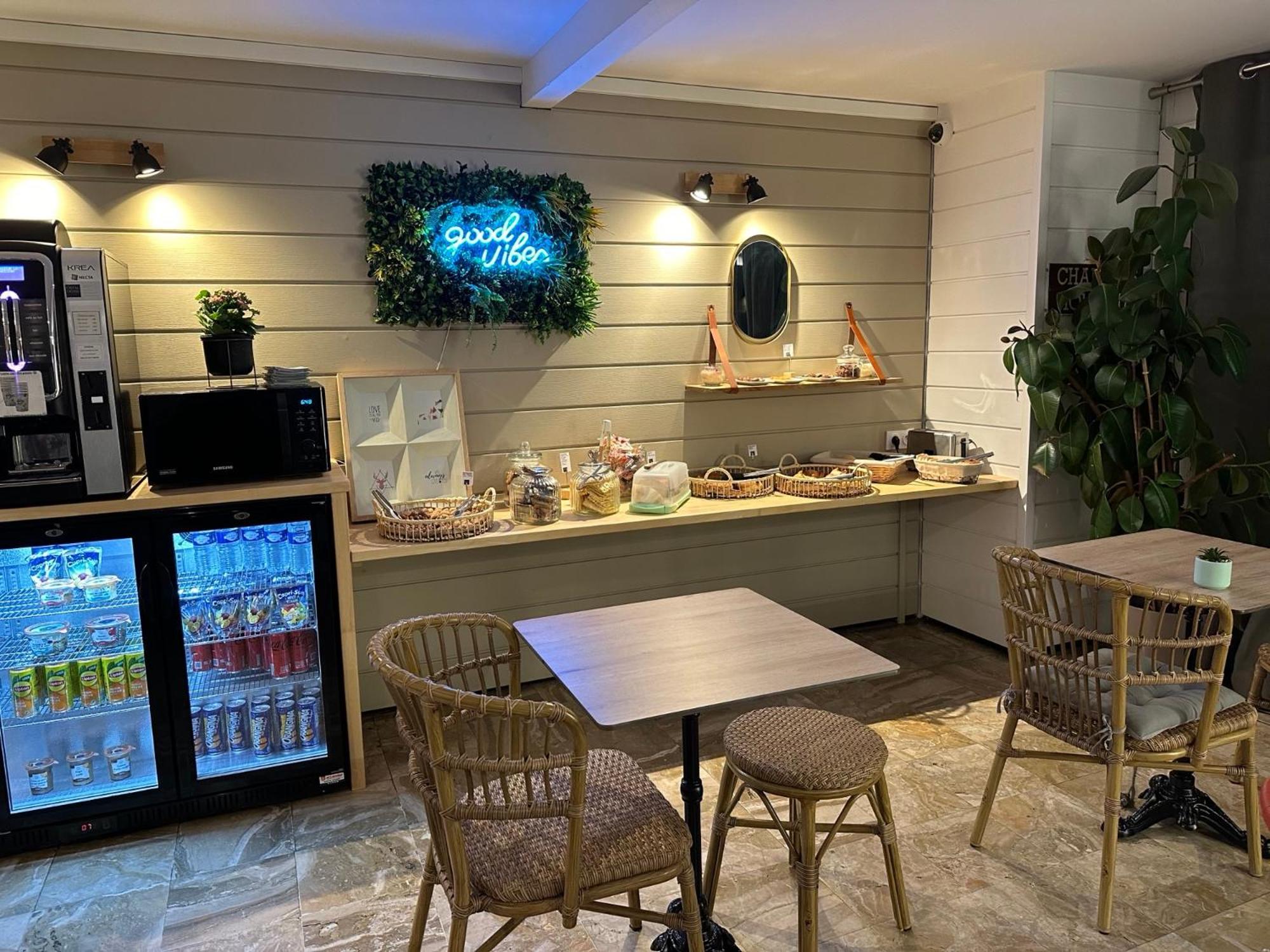 Ostal Pau Universite - Sure Hotel Collection By Best Western Екстериор снимка
